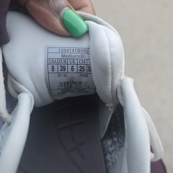 Brooks Ariel 24 Sneaker Women Size 8B - Picture 14 of 14